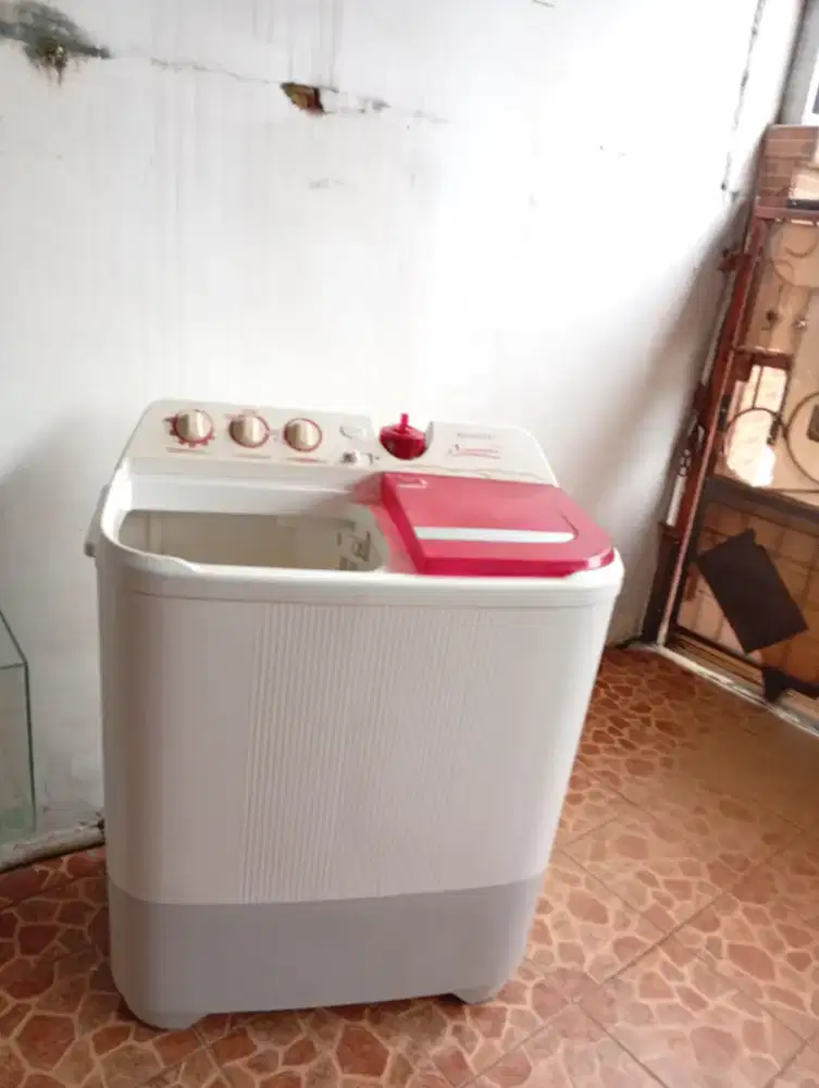 DIJUAL MESIN CUCI SHARP 2 TABUNG