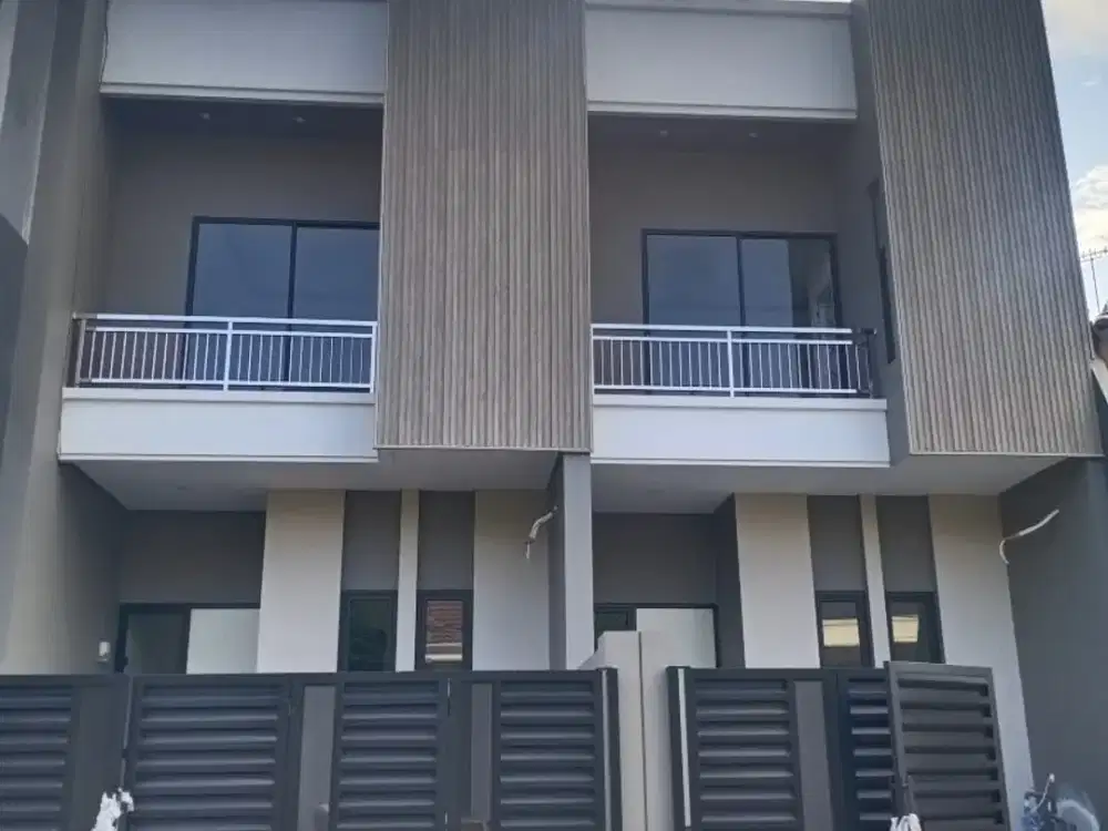 Rumah 2 Lantai Baru SHM di Perumahan Villa kalijudan Indah