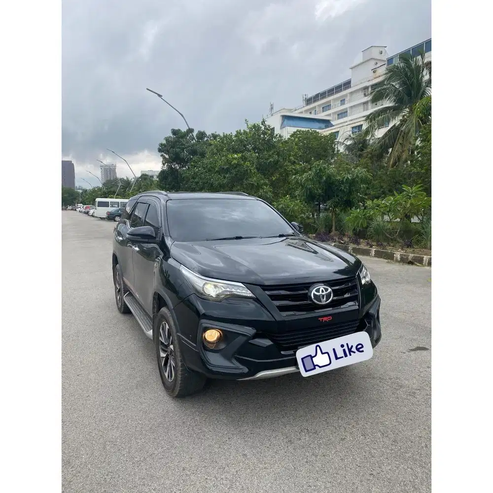 Dijual Fortuner TRD Bensin 2019