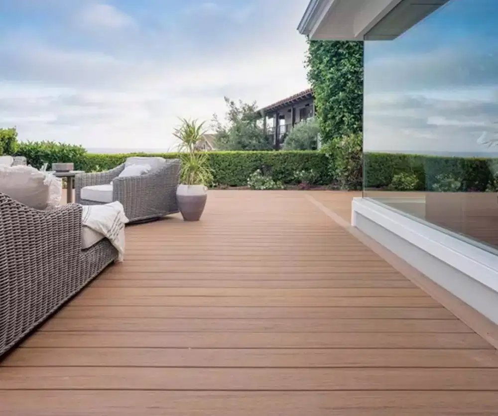 Deck Lantai WPC motif Serat Kayu 60 cm x 30 cm