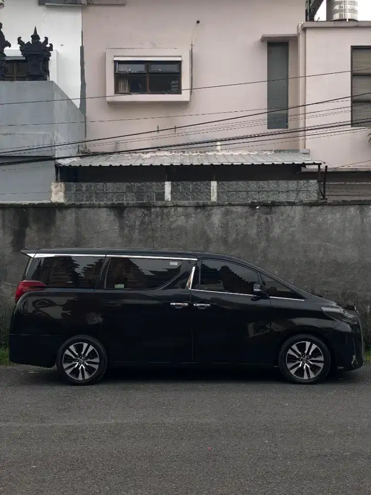 Dijual Toyota Alphard 2018