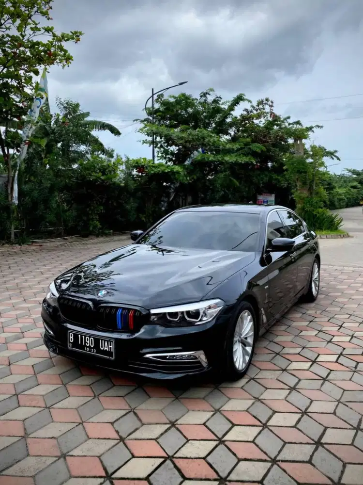 Dijual Cepat BMW 530i 2018 LIKE NEW!