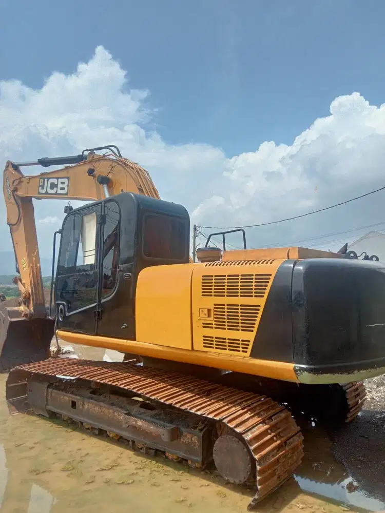 Excavator JCB PC200 2019