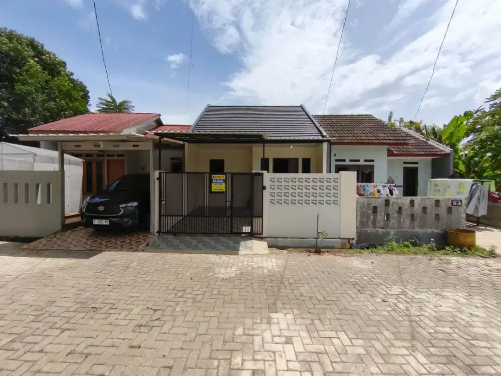 Rumah SHM 11 Menit ke Gerbang Tol BSD Barat 1 Siap KPR J-38623