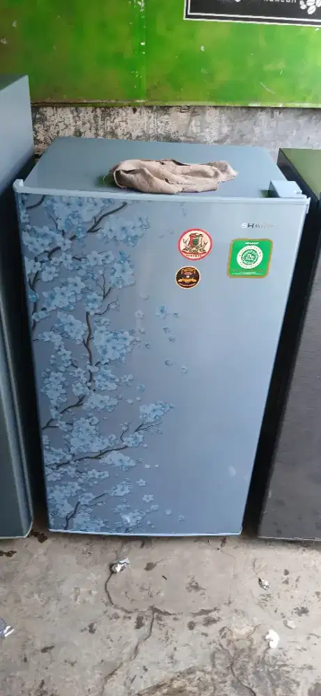 Kulkas merek sharp 1 pintu