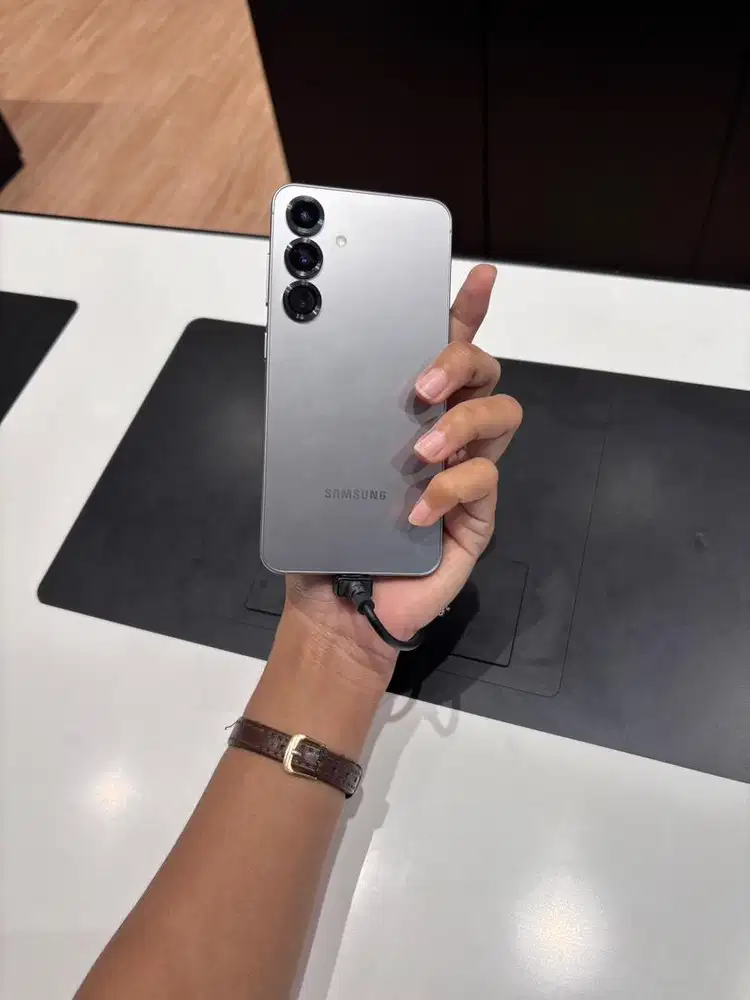 CICILAN SAMSUNG S25 BASIC DENGAN HOMECREDIT