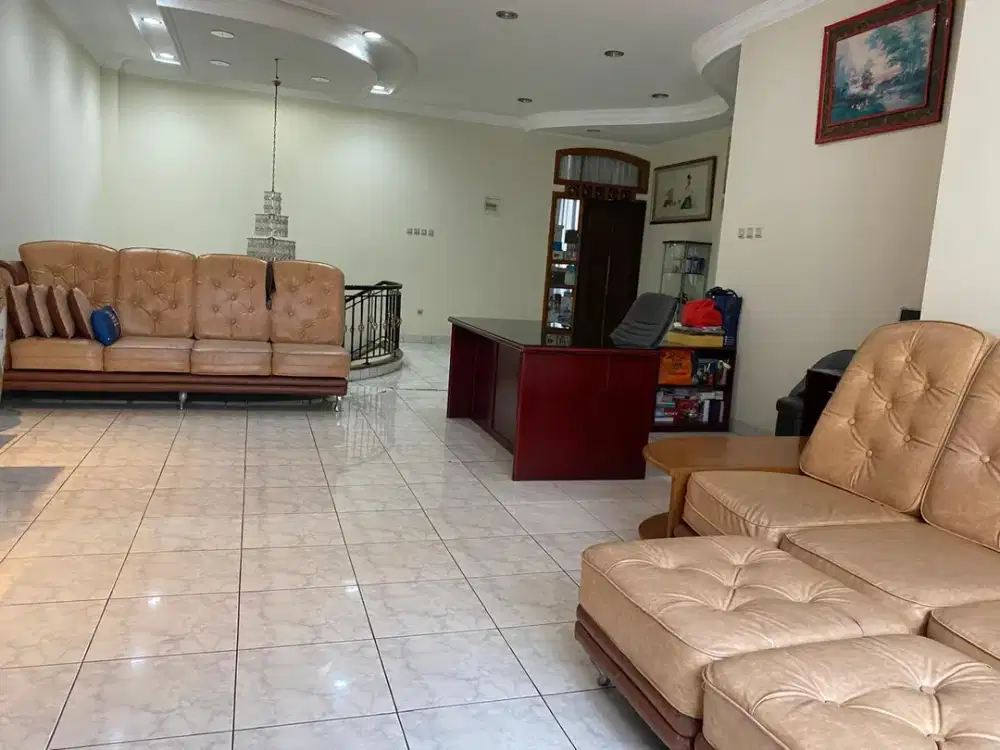 Dijual Rumah Mainroad Setraduta Raya dkt Pasteur Geger kalong Sarijadi Sukajadi Setrasari Sutami Surya Sumantri