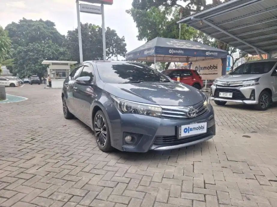 LOW DP Toyota Corolla Altis 1.8 V Bensin-AT 2014 FBM