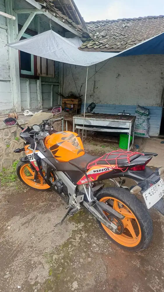 CBR 150R,  2013