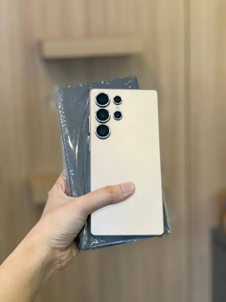 Samsung S25 Ultra 12/512gb Sein like new garansi on