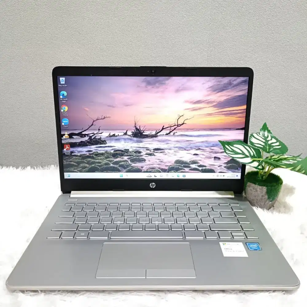 LAPTOP HP 14S CF2018TU INTEL N4020 RAM 8GB SSD 256GB LAYAR 14.0 INCH