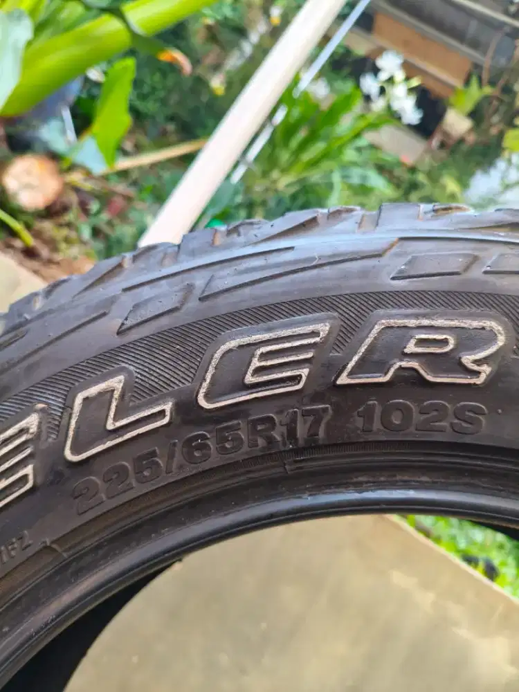 Second 2 Ban Mobil Bridgestone Dueler A/T 225/65 Bandung