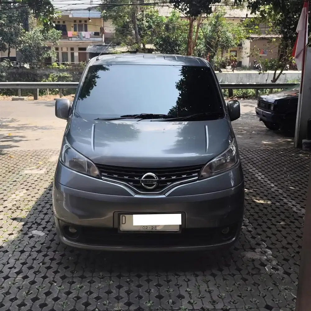 Nissan Evalia SV AT 2013/12 BS TT