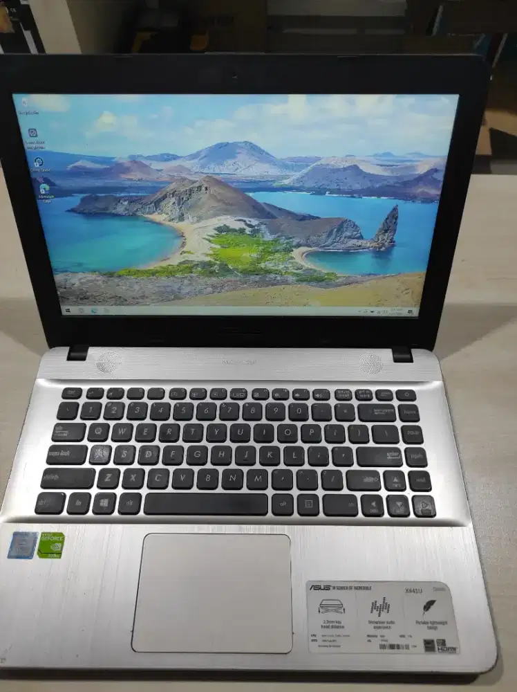 Asus X441u core i3 7100U dual VGA