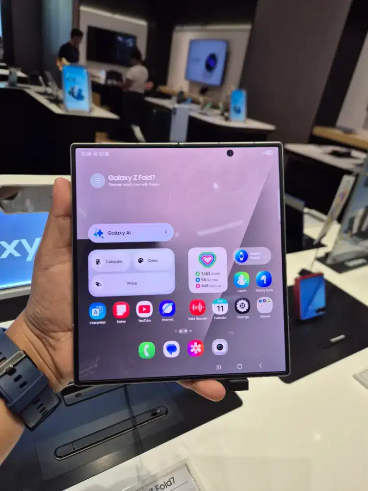 CICIL HAPE LIPAT TANPA BUNGA