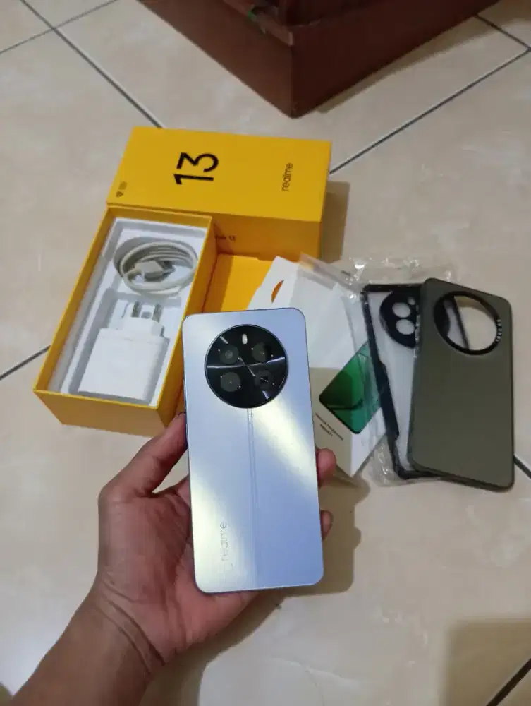 Realme 13 NFC 8/256 GB FULLSET ORI