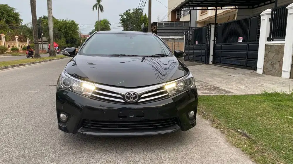 Toyota Altis V 2017