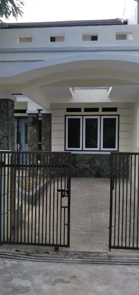 Jual/sewa Rumah Pinus Regency