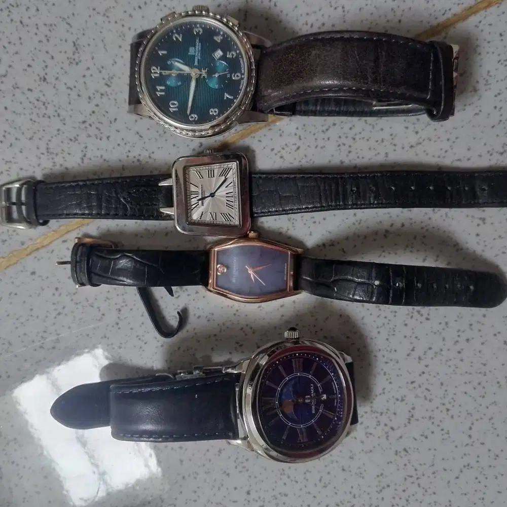 Jam tangan Sturhling dan Bruno Magli