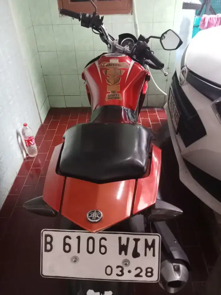Jual Vixion 2013 warna merah