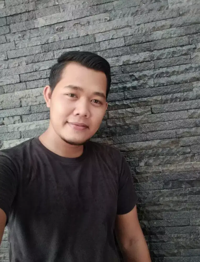 Mencari pekerjaan supir pribadi dan logistik