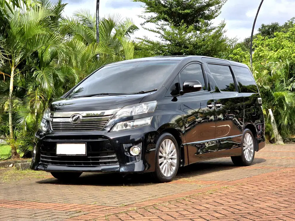 Toyota Vellfire 2013 Bensin