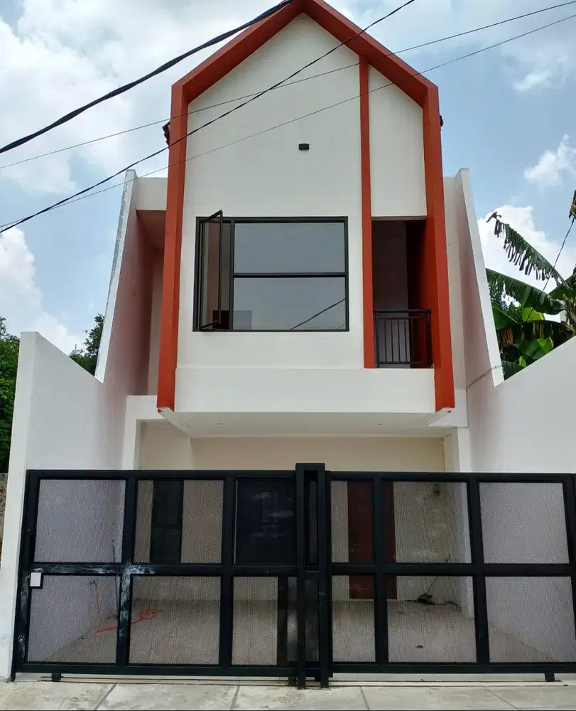 Rumah 2 Lantai Siap Huni