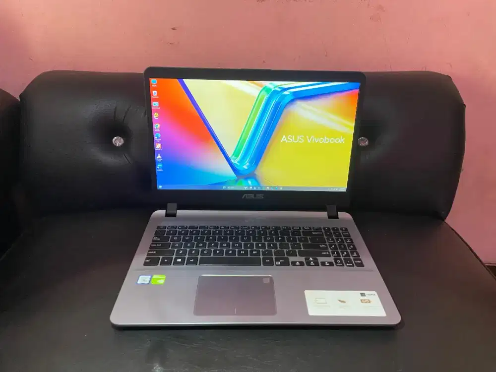 Jual beli laptop bekas atau macbook matitotal atau rusak
