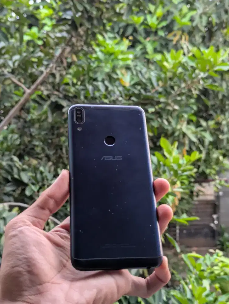 Asus Max Pro M1 4/64 gb