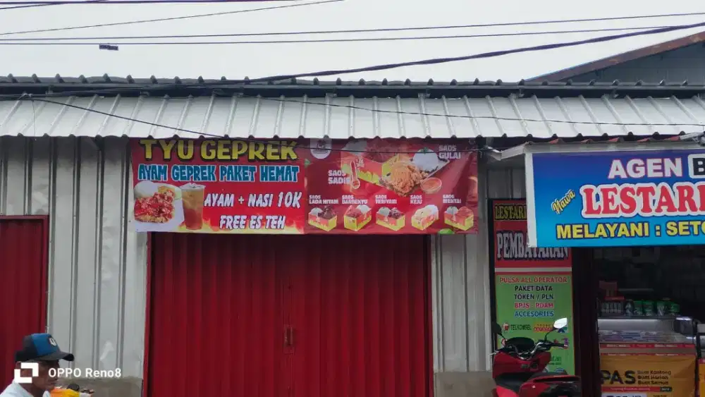 Dicari karyawan jaga tempat makan yang bisa masak
