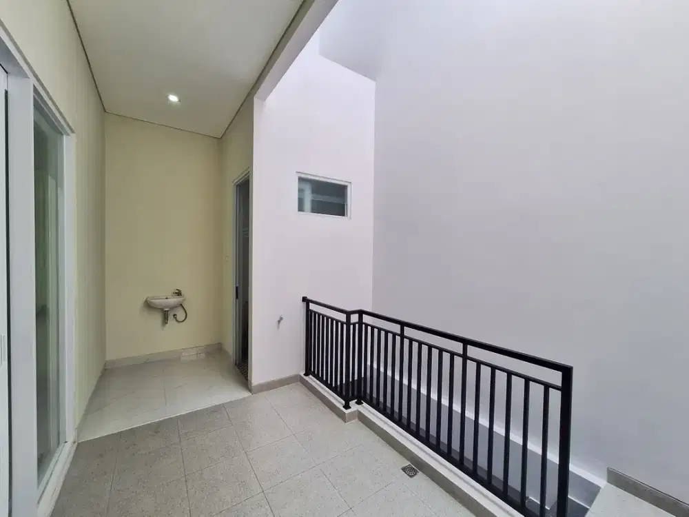 Dijual Rumah Brand New Gading Residence Pelangi hijau.