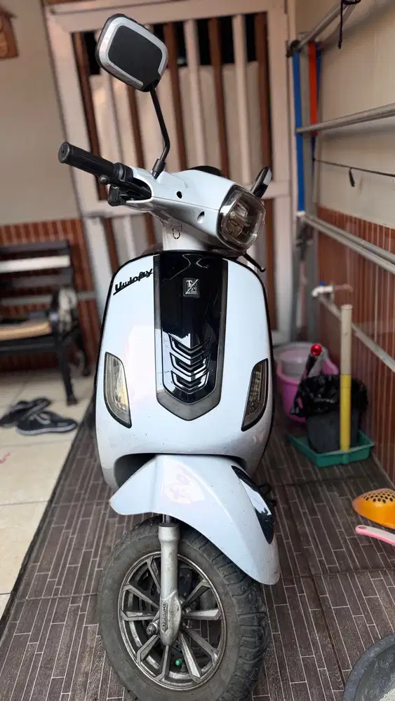 VESPA LISTRIK 2023