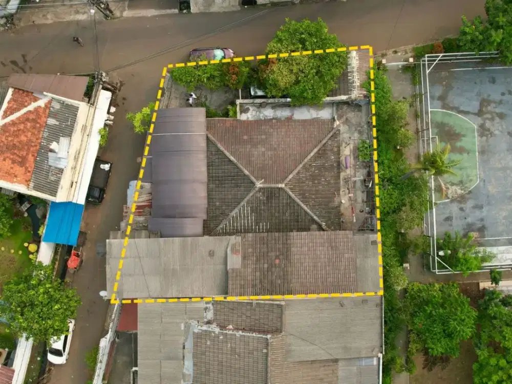 DIJUAL RUMAH DI RADIO DALAM