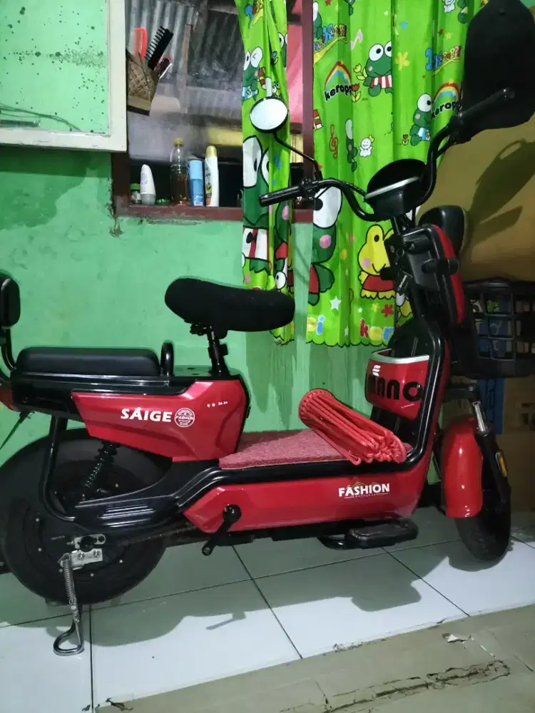 Sepeda listrik merek saige