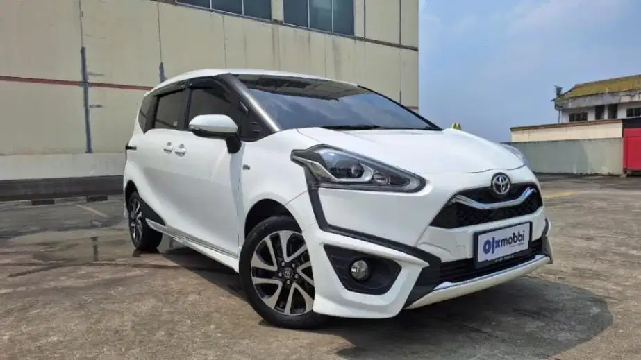 TERMURAH Toyota Sienta 1.5 Q Bensin-AT 2021 BRM B