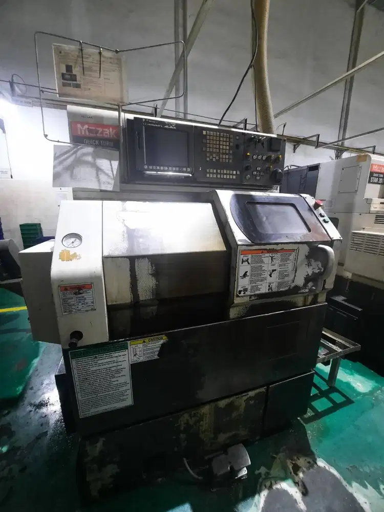 MESIN BUBUT MAZAK CNC LATHE QTS-200 (8 INCH)