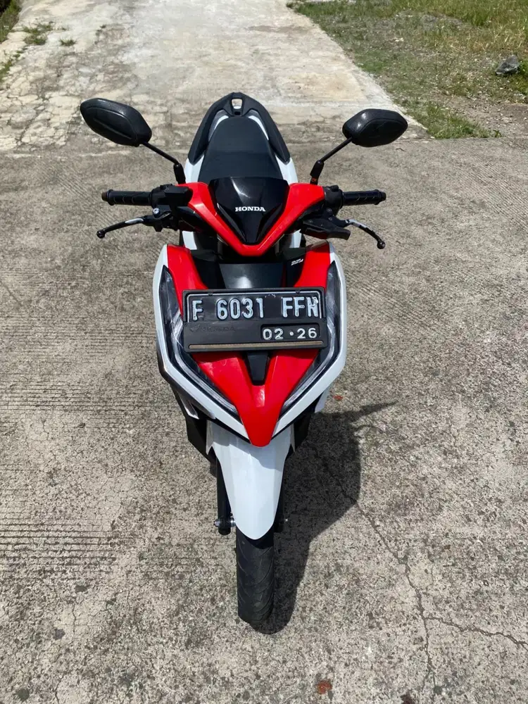 Nia:DP 500K VARIO 150 PAJAK HIDUP SURAT LENGKAP