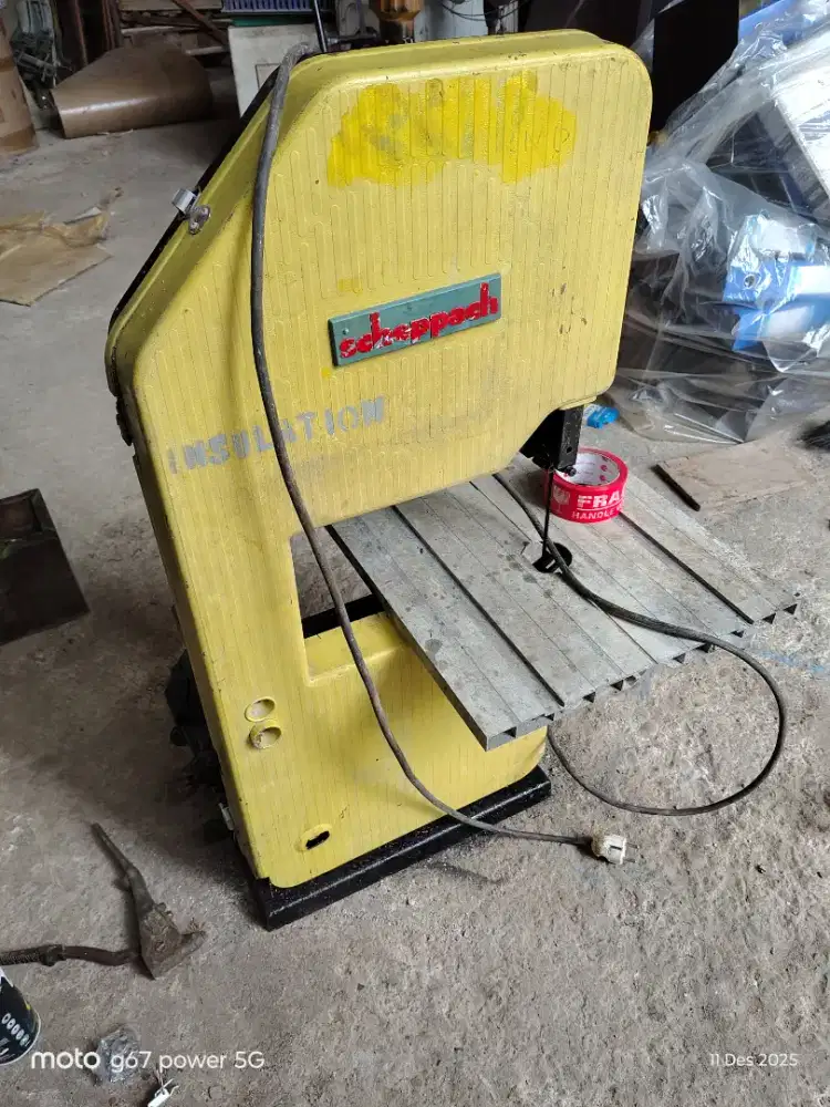 Mesin gergaji kayu serba guna merk scheppach