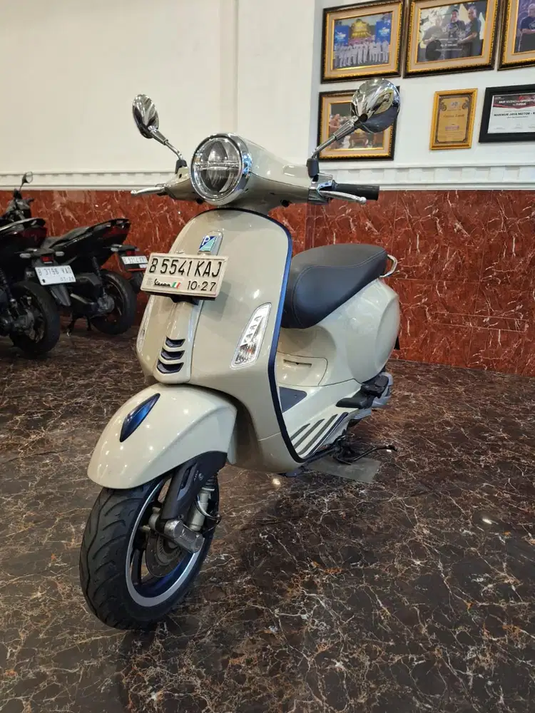 WA mba ima Dp 3 jt Primavera 150 S abs 2022 ! Free oli service garansi