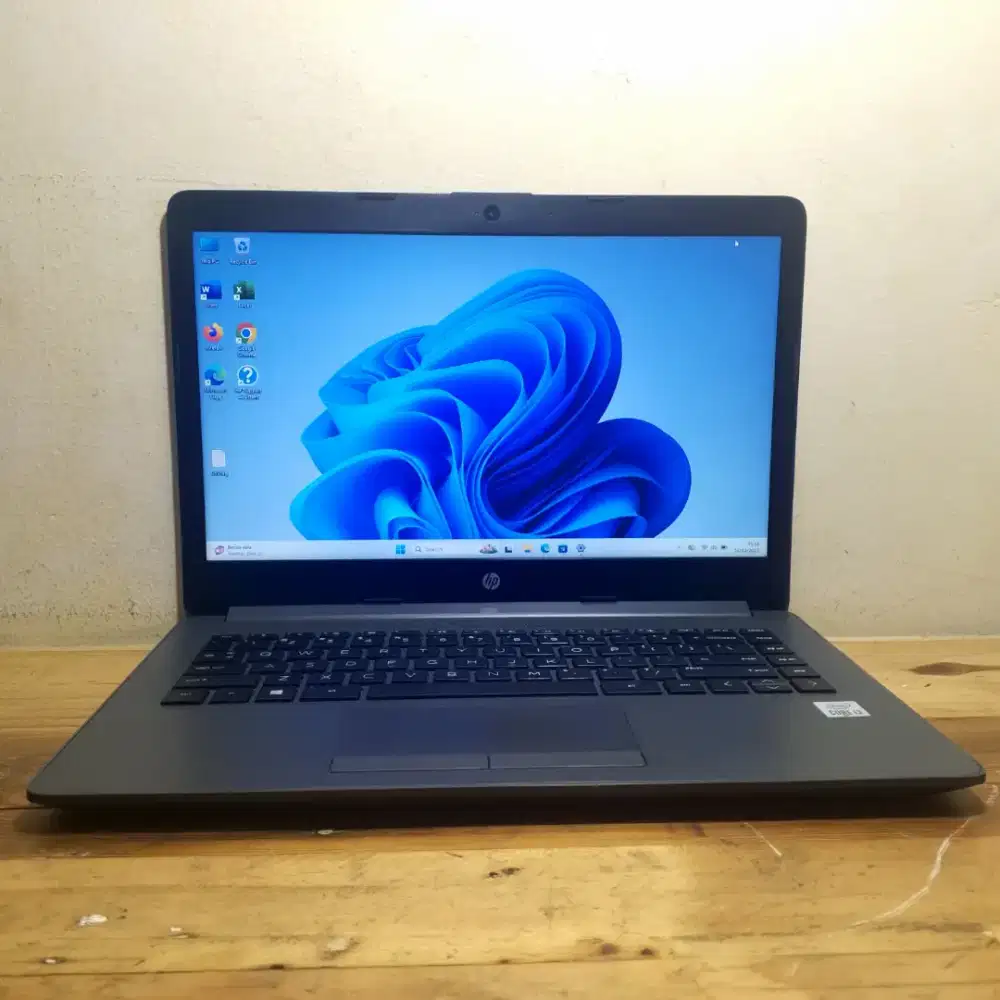 Laptop desain HP core i3 gen 10 Ram 8 GB  SSD 256 GB