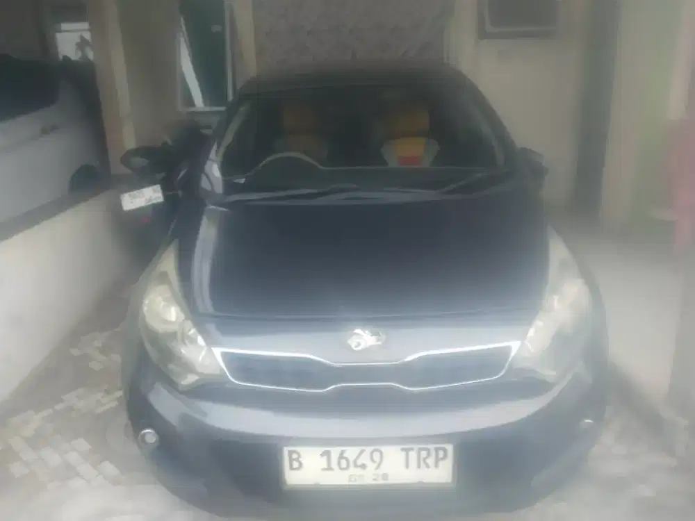Jual mobil kia Rio komplit 2013
