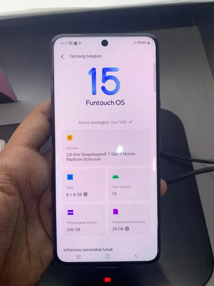 Vivo V60 5G, Snapdragon 7 Gen 4, RAM 8+8GB/256GB