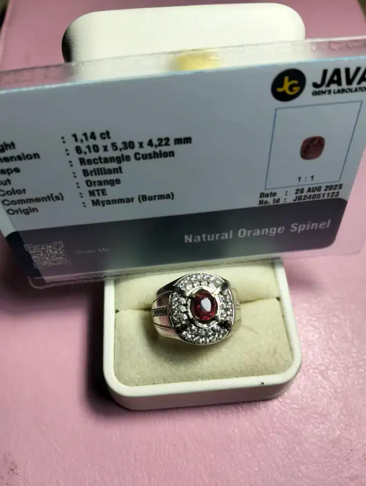 Cincin Orange Spinel Gemstone