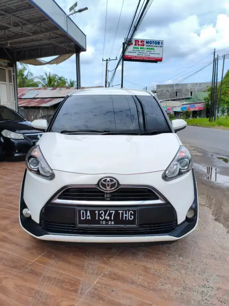Toyota Sienta V 1.5 2019 MT