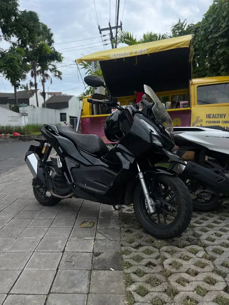 Sepeda motor Honda ADV 2019 Black