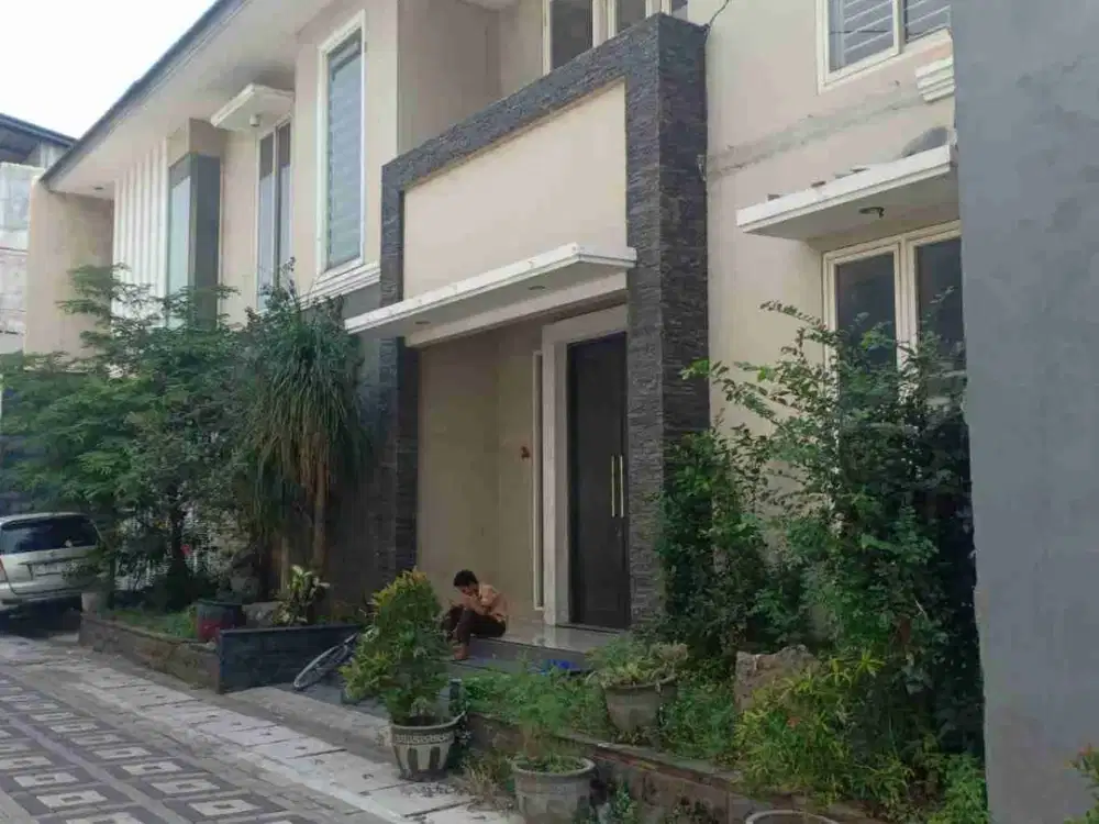 Dijual Rumah Jl. Graha Kebonsari, Kota. Surabaya