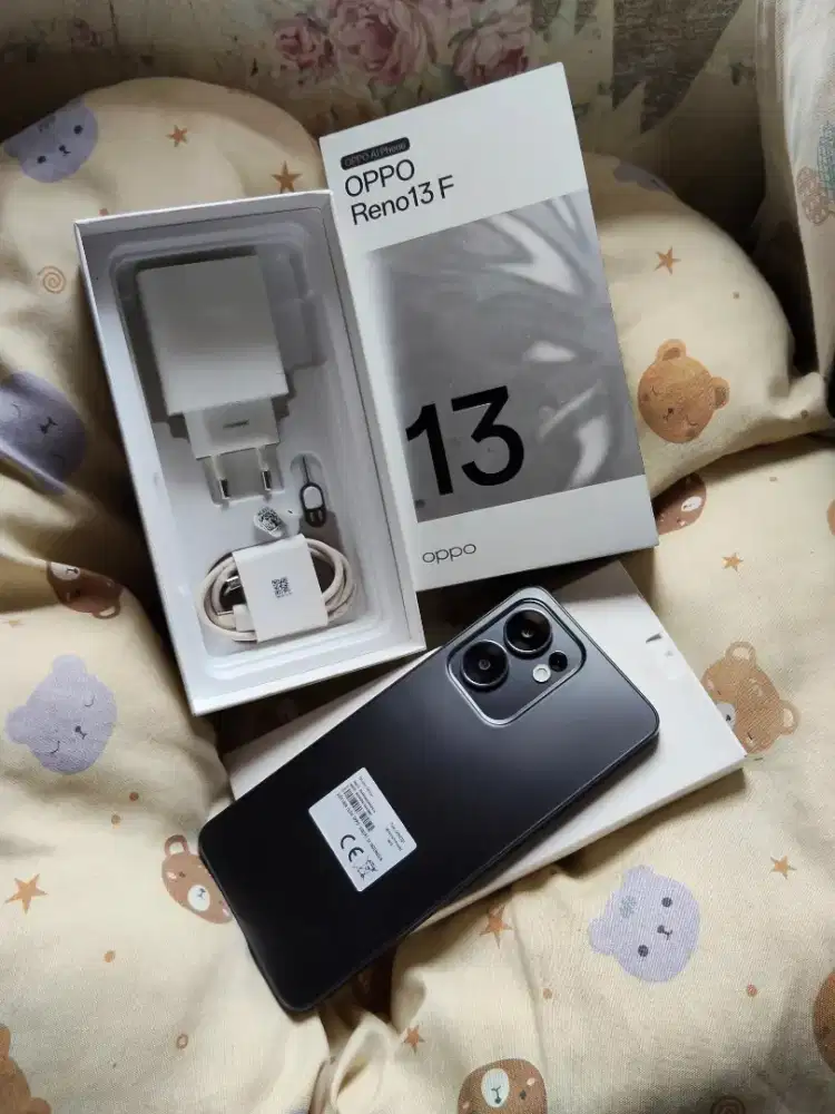 Oppo reno 13F 8/256 fullset mulus. Tt atau jual.