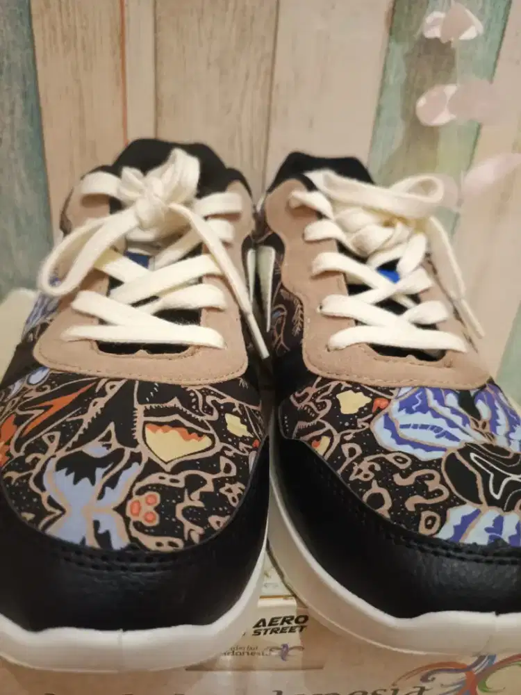 Sepatu AEROSTREET Nusantara Jawa Natural