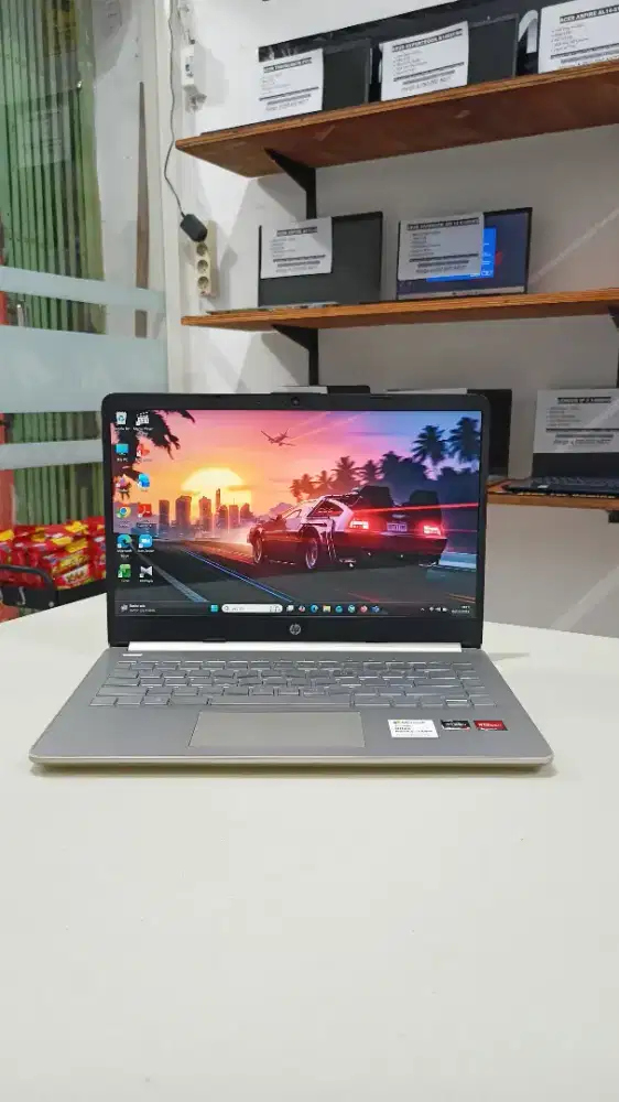 Laptop second Hp 14S-DK1507AU AMD Athlon Silver 3050U Ram 8 GB