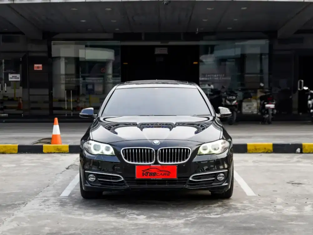 BMW 528i luxury matic 2015 pemakaian 2016 hitam